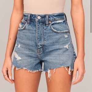 Abercrombie high rise mom shorts - medium wash